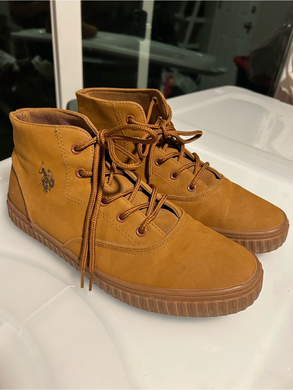 Men's High-Top Casual Lace-Up Sneakers in Tan